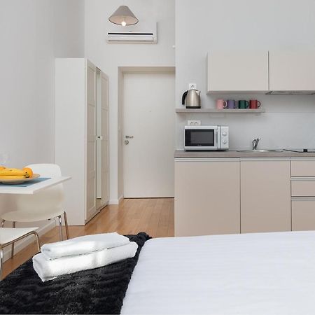 Modern Studio Near Park Zrinjevac And Main Square Загреб Екстериор снимка